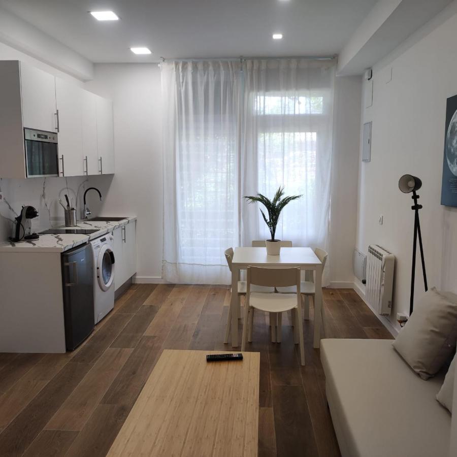 Garcia Noblejas Apartment *